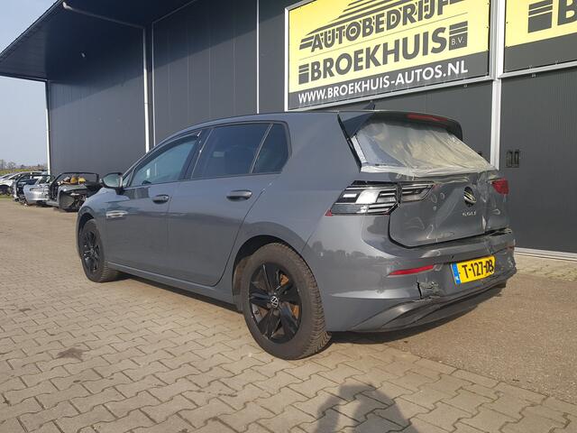 Volkswagen GOLF 1.5 TSI Style