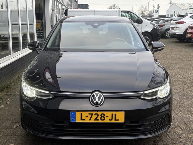 Volkswagen GOLF 1.5 TSI Style | Trekhaak | Sfeerverlichting | Stoel & Stuurverwarming | Adaptieve Cruise