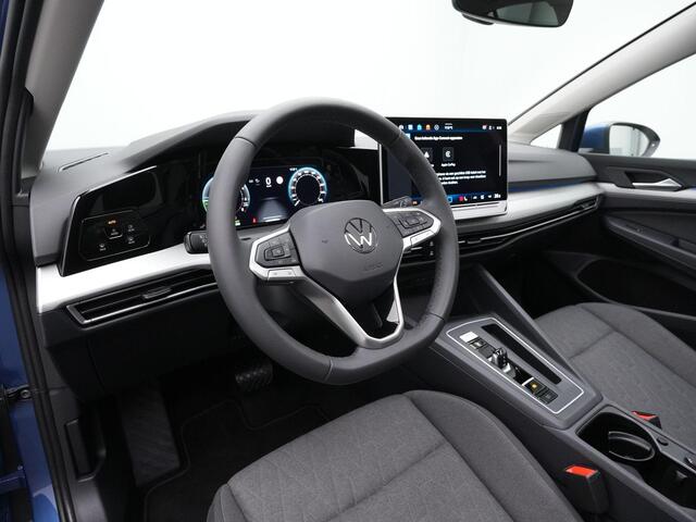 Volkswagen GOLF 1.5 eHybrid 204 pk Life Edition | Panoramadak | Stuur-/stoelverwarming | Achteruitrijcamera | Adaptive Cruise