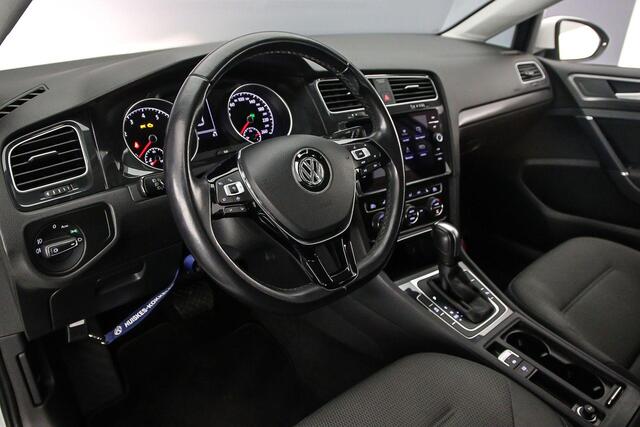 Volkswagen GOLF Comfortline 1.5 TSI 150pk DSG Automaat Trekhaak, Adaptive cruise control, Navigatie, Achteruitrijcamera, Stoelverwarming, Parkeersensoren