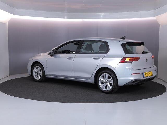 Volkswagen GOLF 1.0 eTSI Life 110pk DSG | Camera| Navi| LM-velgen| Park-sensors| Keyless start