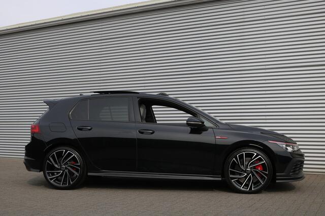 Volkswagen GOLF 2.0 TSI GTI Clubsport (Pano Sportleder/Memory/Ventilatie Carplay ACC Camera Sfeer IQ-Light 19InchLMV PrivacyGlass)