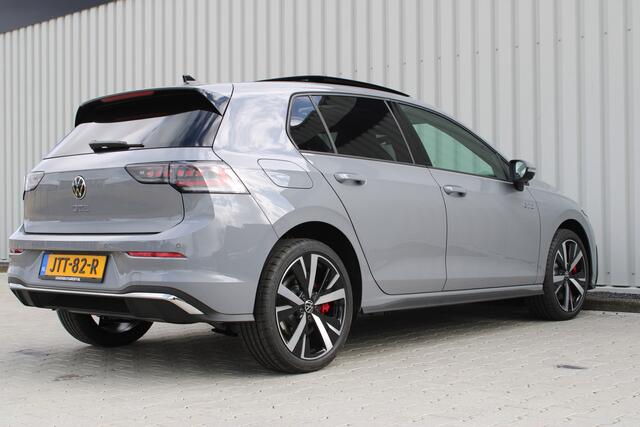 Volkswagen GOLF 1.5 eHybrid GTE | Panorama dak | Stoel/Stuur verwarming | 360° Camera | Schuif/Kantel dak | Adaptive cruise controler | Keyless start | Apple CarPlay/Android Auto | IQ.Lights | Climate controle | Parkeersensoren | Navigatie |