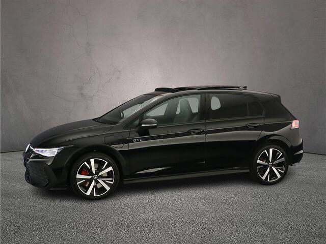 Volkswagen GOLF GTE 1.5 TSI eHybrid 272pk DSG Automaat Panoramadak, Adaptive cruise control, Lederen bekleding, 360 camera, LED matrix koplampen, Navigatie, Achteruitrijcamera