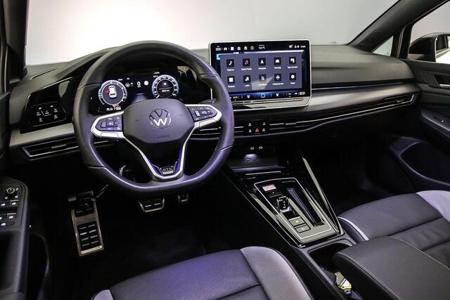 Volkswagen GOLF GTE 1.5 TSI eHybrid 272pk DSG Automaat Panoramadak, Adaptive cruise control, Lederen bekleding, 360 camera, LED matrix koplampen, Navigatie, Achteruitrijcamera