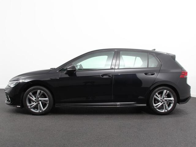 Volkswagen GOLF 1.5 eTSI R-Line | Climate Control | Apple carplay/ Andriod Auto | Achteruitrij camera | Parkeersensoren | Sfeerverlichting | Lichtmetalen velgen | Led lampen