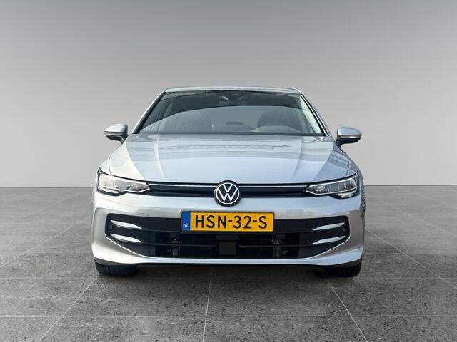 Volkswagen GOLF 1.5 204pk eHybrid Life Edition Achteruitrijcamera | Stoelverwarming | Adaptive cruise control