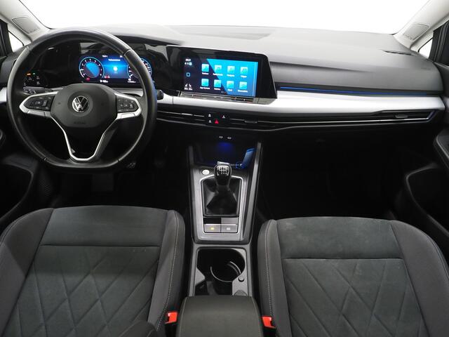 Volkswagen GOLF Variant 1.0 TSI | Sportstoelen | Adaptive Cruise | Camera | Dodehoek | Stoelverwarming | DAB | Carplay