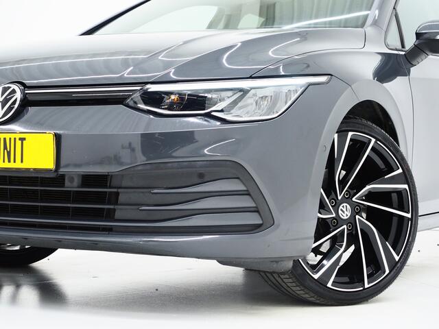 Volkswagen GOLF Variant 1.0 TSI | Sportstoelen | Adaptive Cruise | Camera | Dodehoek | Stoelverwarming | DAB | Carplay