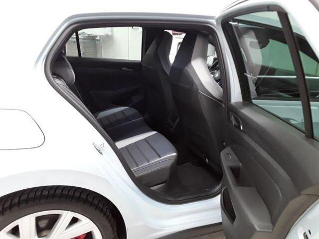 Volkswagen GOLF GTE 1.5 eHybrid 272PK | Vol Leer | 360° | Stoel Ventilatie | Head-up | Keyless | Camera | Memory | IQ Light | Stoel&Stuurverwarming | 18"Inch |