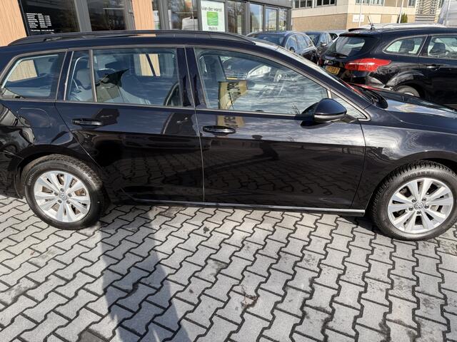 Volkswagen GOLF Variant 1.0 TSI Comfortline Trekhaak navigatie