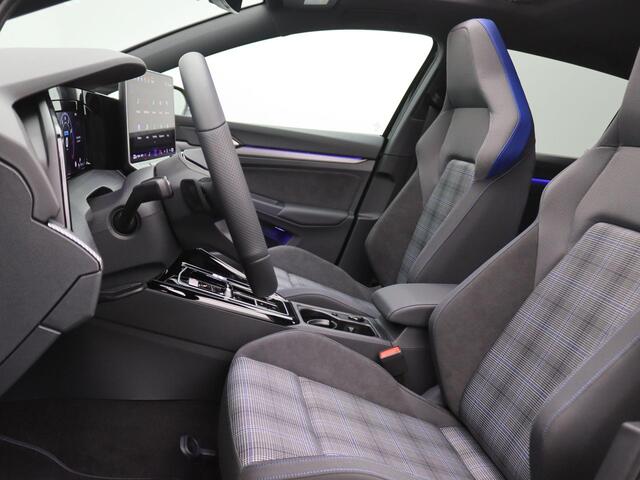 Volkswagen GOLF 1.5 eHybrid GTE 272PK DSG Pano-Schuifdak, 360gr. Camera, Adaptieve Cruise Controle, Keyless, Side Assist, Alarm, Stoel-Stuurverwarming, Trekhaak, 18" LM Velgen