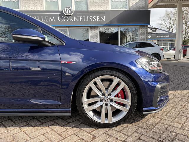 Volkswagen GOLF 2.0 TSI GTI Performance Pano Miltek Virtual Cam AC