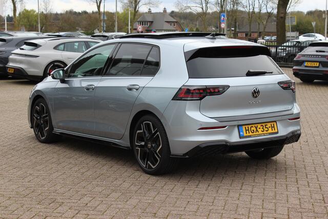 Volkswagen GOLF 1.5 eTSI R-Line Edition / Trekhaak / Panoramadak / 360Camera / Keyless / Matrix LED / 18'' / CarPlay / Stoelverwarming / DAB / ACC