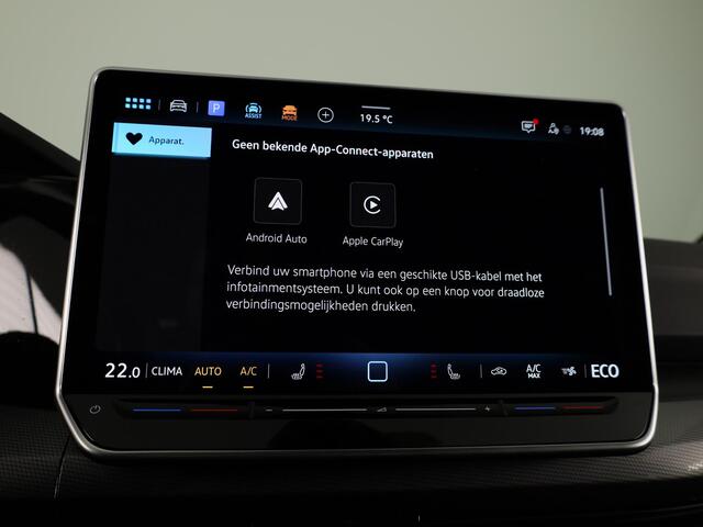 Volkswagen GOLF 1.5 eHybrid Style Edition 204 pk Automaat (DSG) | Verlengde garantie | Navigatie via App | Parkeersensoren (Park assist) | Achteruitrijcamera | Stoelverwarming |