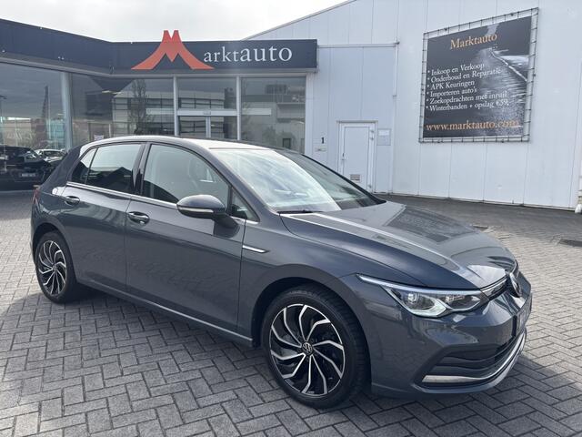 Volkswagen GOLF VIII 1.5 ACT Massage Carplay C Style