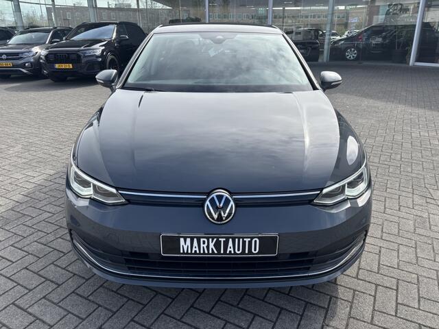 Volkswagen GOLF VIII 1.5 ACT Massage Carplay C Style