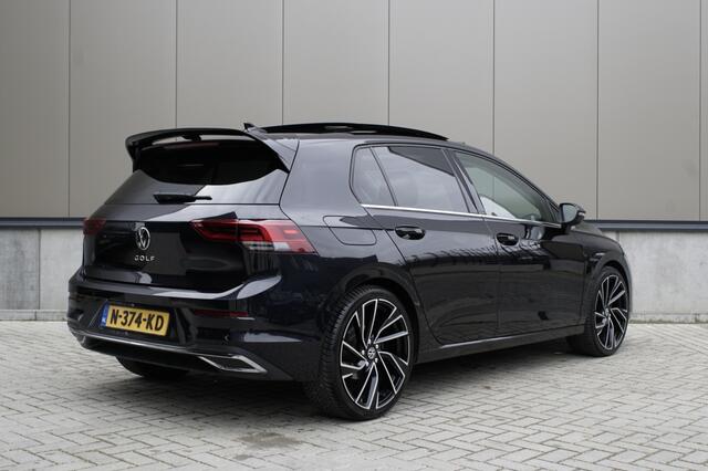 Volkswagen GOLF 1.5 eTSI R-Line | Pano | Memorie stoelen | 19 inch | Sfeer |