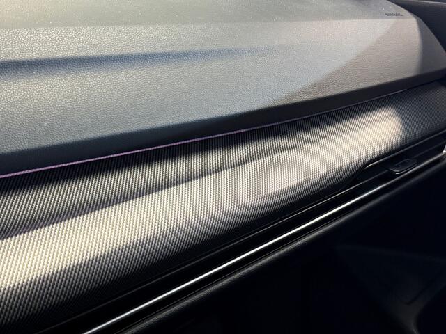 Volkswagen GOLF 1.5 eHybrid 272pk DSG GTE Panoramadak | Trekhaak, wegklapbaar | Head Up display