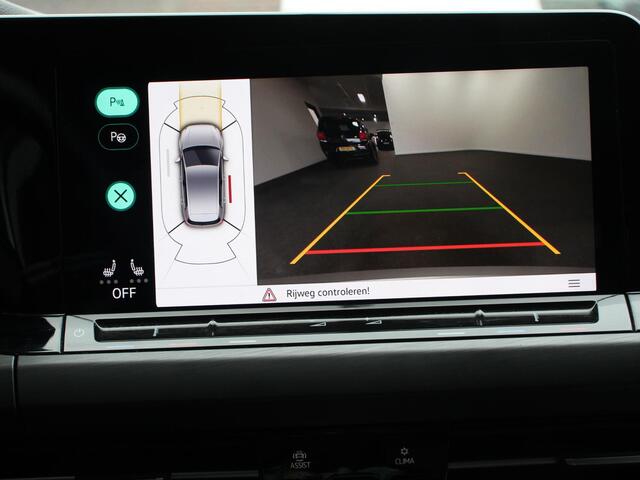 Volkswagen GOLF 1.5 eTSI 150pk DSG Style Navigatie Apple Carplay/Android Auto Parkeersensoren Adaptive Cruise Control Blind Spot Assist Camera Stoel- en stuurverwarming Ledverlichting Virtual Cockpit Lane Assist Climatronic