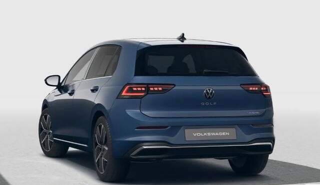 Volkswagen GOLF 1.5 eHybrid 204PK Style Edition / Panoramadak / Achteruitrijcamera / App Connect / 18'' LMV / VW