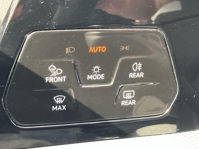 Volkswagen GOLF Variant 1.5TSI/150PK Goal · Trekhaak · Navigatie · Stoelverwarming · Garantie t/m 28-04-2027