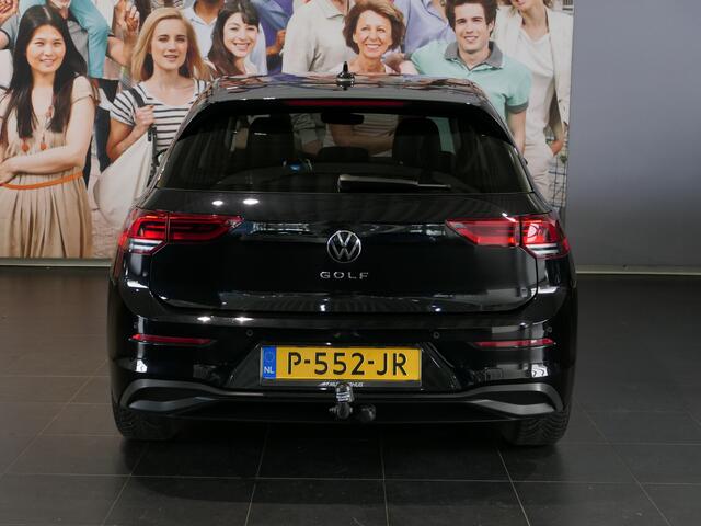 Volkswagen GOLF 1.5 TSI Style - Stoel+ stuurverwarming - Trekhaak - Navi - Apple carplay/ Android auto