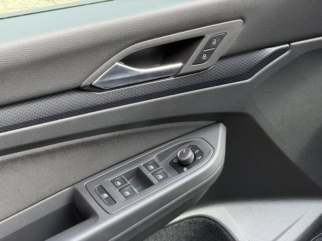 Volkswagen GOLF 1.5 eTSI 150pk Pano Navi ACC IQ Light Sfeerverlichting