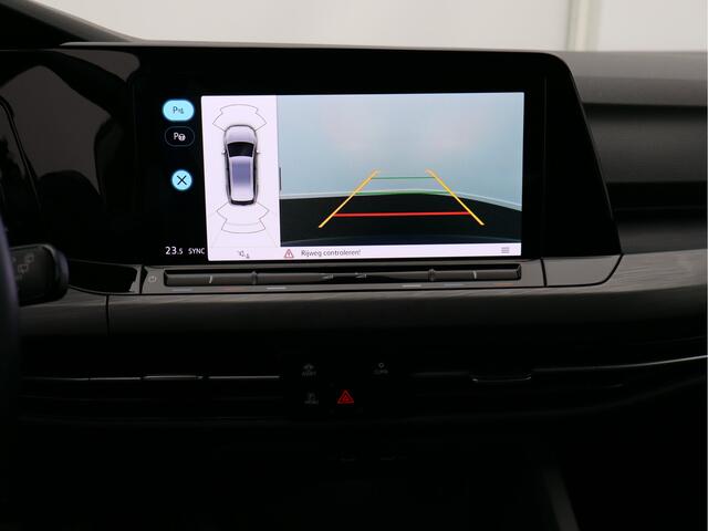 Volkswagen GOLF Variant 1.5 eTSI Style/ automaat/ lage km/ trekhaak!