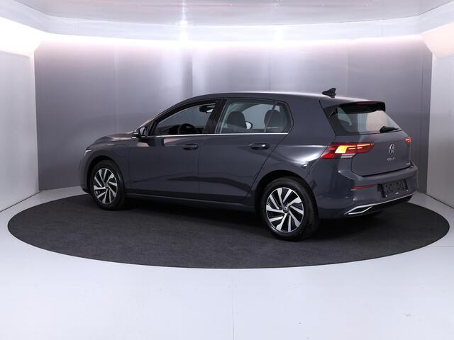 Volkswagen GOLF 1.4 eHybrid Style 204 pk Automaat (DSG) | Navigatie via App | Parkeersensoren | Adaptieve cruise control | LED koplampen |