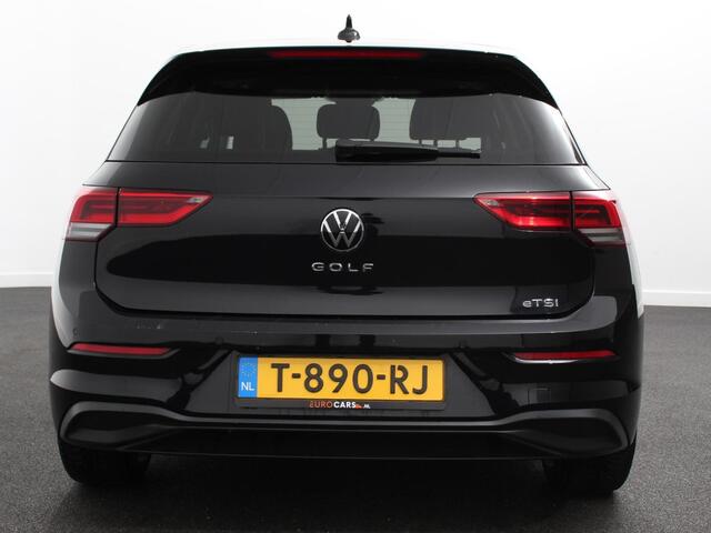 Volkswagen GOLF 1.5 eTSI DSG Active | Navigatie | Apple Carplay/Android Auto | Virtual Cockpit | Climate Control | Led | Dab | Camera | Adaptive Cruise Control | Extra Getint glas