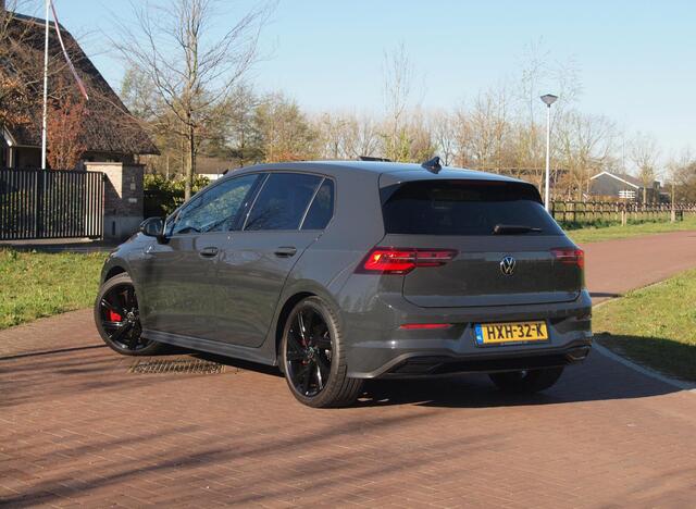 Volkswagen GOLF 1.4 eHybrid GTE | Fabrieksgarantie 06-2027 | Sfeerverlichting | Black Style Pakket | Apple Carplay | ACC |