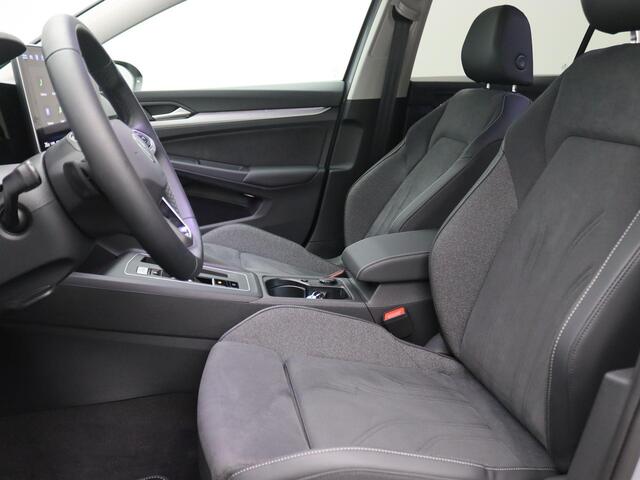 Volkswagen GOLF 1.5 eHybrid Life Edition 204PK DSG Trekhaak, Memorystoel, Ergo Active Stoelen, 17" LM Velgen, Keyless, Side Assist, Stoel-Stuurverwarming, Navi via Apple Carplay/Android Auto