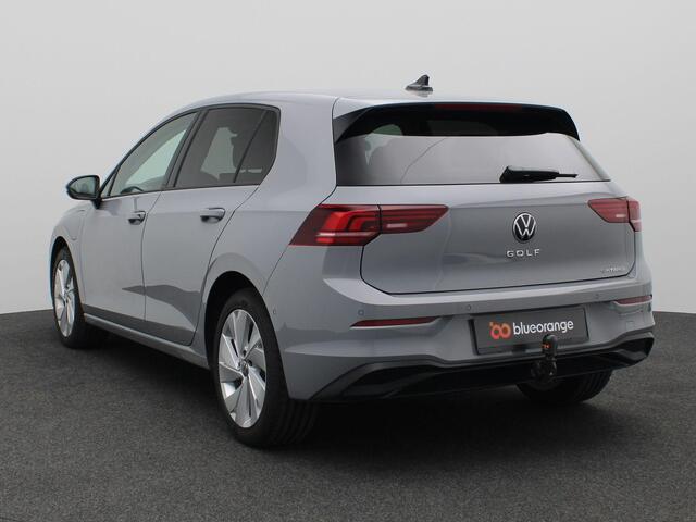 Volkswagen GOLF 1.5 eHybrid Life Edition 204PK DSG Trekhaak, Memorystoel, Ergo Active Stoelen, 17" LM Velgen, Keyless, Side Assist, Stoel-Stuurverwarming, Navi via Apple Carplay/Android Auto