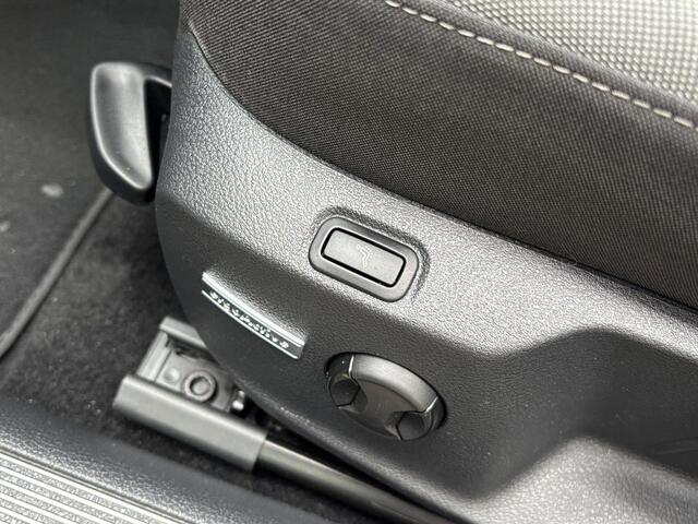 Volkswagen GOLF 1.4 TSI 150 PK DSG7 R-Line ? LED ? Camera ? Massage