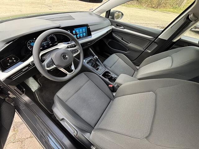 Volkswagen GOLF Variant 1.0 TSI 110pk ecc,pdc,trekhaak,carplay,cruise