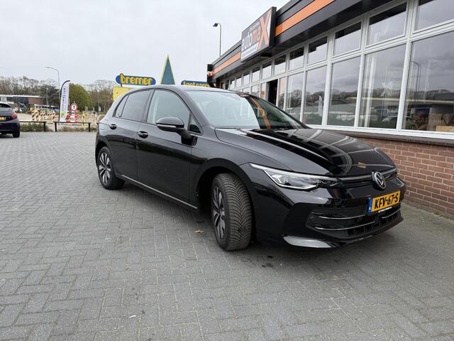 Volkswagen GOLF 1.5 eTSI Oranje Edition Carplay - Stuur en Stoelverwarming - Full Options -
