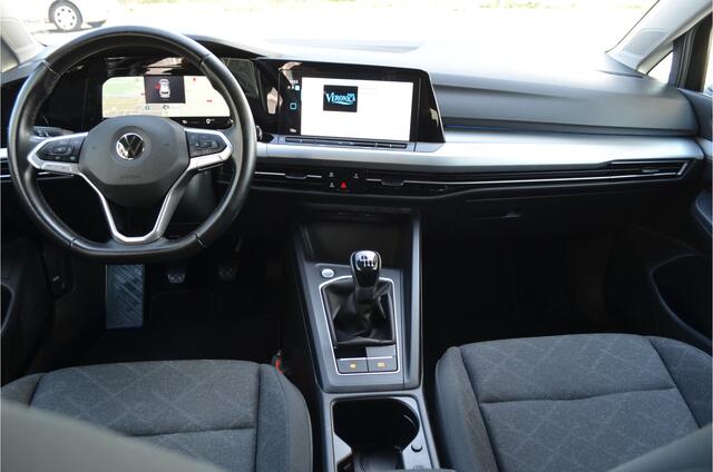 Volkswagen GOLF Variant 1.0 TSI Life Adaptive Cruise Control | Carplay | Trekhaak | Sfeerverlichting |