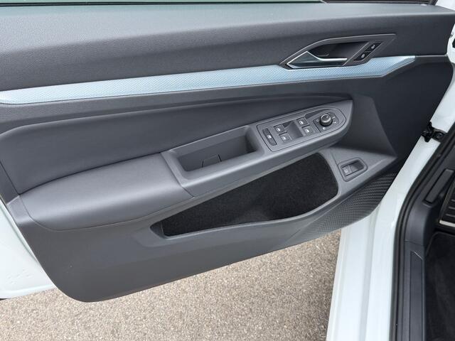 Volkswagen GOLF 1.5 eHybrid GOAL | Camera | Head-Up | Dode hoek | Carplay | Rijklaar incl. garantie