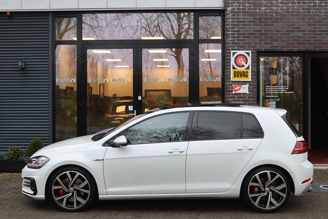 Volkswagen GOLF 2.0 TSI GTI Performance NL-Auto/Pano/Navi Pro/LED/Camera/Keyless/Dynaudio/Virtual Cockpit/Honeycomb/19"