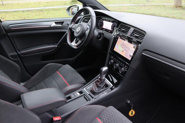 Volkswagen GOLF 2.0 TSI GTI Performance NL-Auto/Pano/Navi Pro/LED/Camera/Keyless/Dynaudio/Virtual Cockpit/Honeycomb/19"