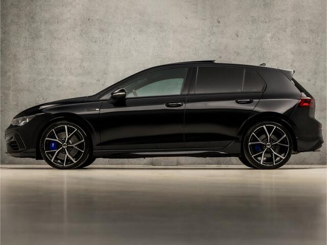 Volkswagen GOLF 2.0 TSI R 4Motion 320Pk Automaat (SCHUIFDAK, STOELVERWARMING/KOELING, LEDER, MEMORY SEATS, CAMERA, STUURWIEL VERWARMD, IQ LIGHT, APPLE CARPLAY, KEYLESS, SFEERVERLICHTING, NIEUWSTAAT)