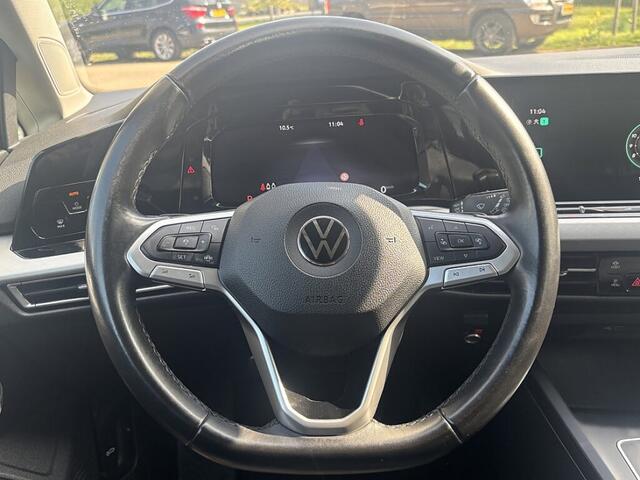 Volkswagen GOLF Variant 1.0 eTSI autom Life ecc,digidash,lmv,dglas,chroom,navi,pdc,sportstoel