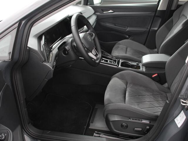 Volkswagen GOLF 1.5 eTSI 150pk DSG Style Navigatie DAB Camera Lane Assist LED Adaptive Cruise Control Keyless Go Stoelverwarming Lichtmetalen Velgen