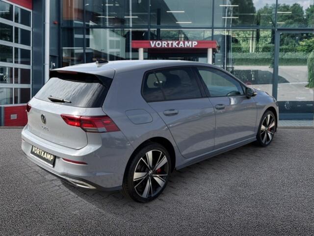 Volkswagen GOLF 1.4 TSI GTE CAMERA/ACC/HEAD-UPDIS/STOEL+STUURVERW/NAVI/CARPLAY