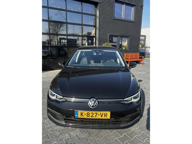 Volkswagen GOLF 1.5 eTSI Style PANO! LED! STOELMASSAGE!