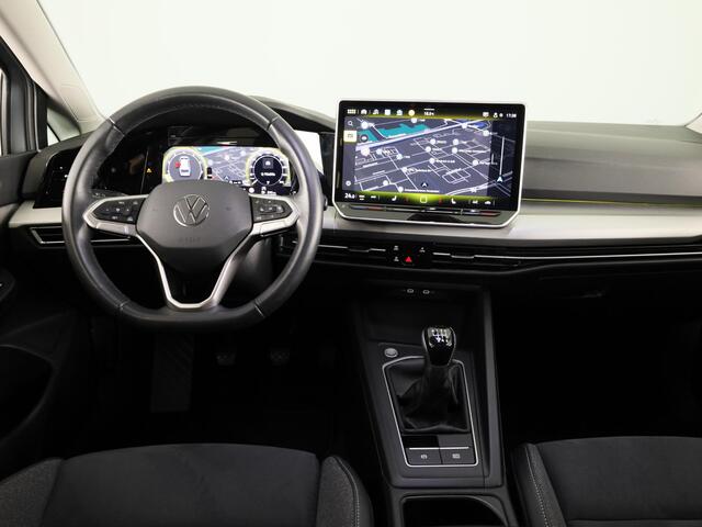 Volkswagen GOLF variant Life Business 1.5 TSI 85 kW / 116 pk Variant 6 ver | Navigatie | Stoelverwarming | Carplay & Android auto | Parkeersensoren | Ergo stoelen |