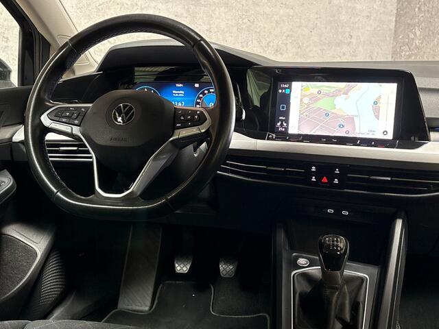 Volkswagen GOLF 1.5 TSI Sport (4 CILINDER, APPLE CARPLAY, GROOT NAVI, STUUR/STOELVERWARMING, KEYLESS, SPORTSTOELEN, PARKEERSENSOREN, CRUISE, NIEUWSTAAT)