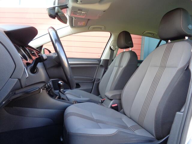 Volkswagen GOLF 1.2 TSI Business Edition Connected 110PK Clima Cruise LMV 6-BAK