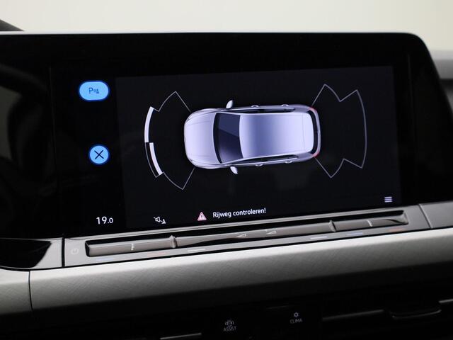 Volkswagen GOLF 1.0TSI/110PK Life · Apple/Android Car Play · Navigatie · Parkeersensoren · Garantie t/m 04-07-2027 of 100.000km · TOPDEAL